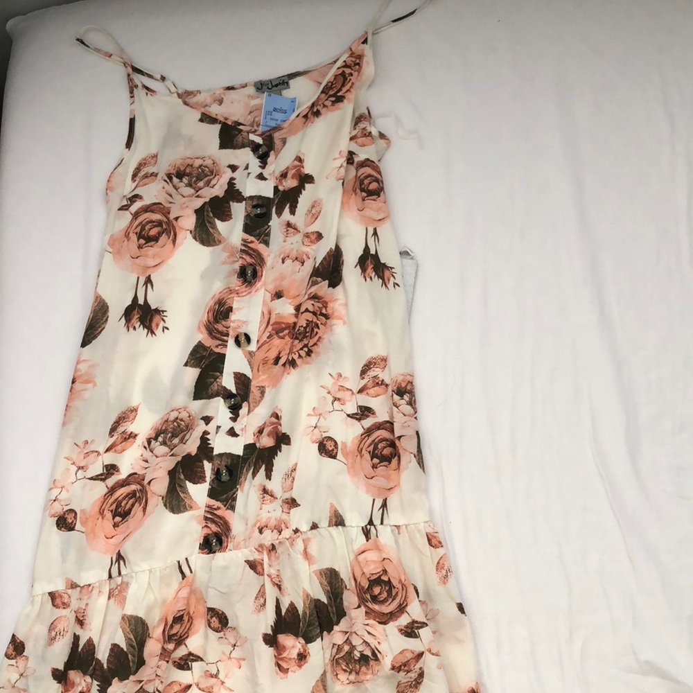 White rose button up dress